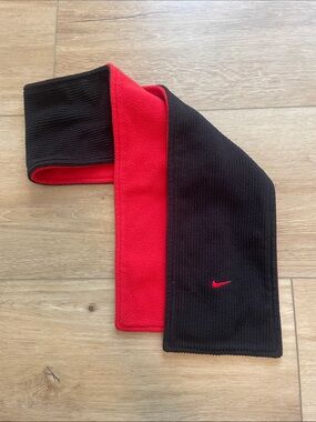 Nike Black & Red Reversible Fleece Scarf Boys